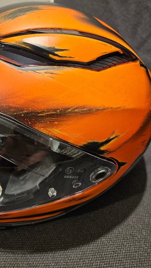 HJC F70 Deathstroke Helmet (Medium) - Near New