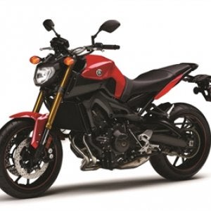 2014 fz09 38